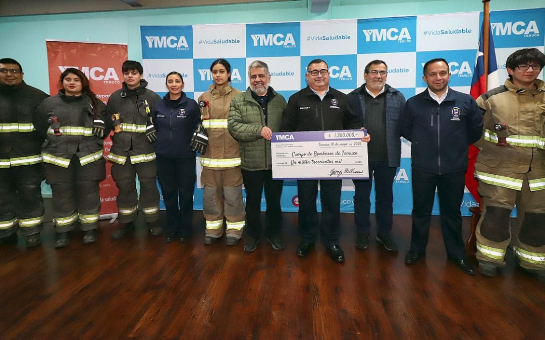 Ymca Temuco realiza importante donación económica al Cuerpo de Bomberos