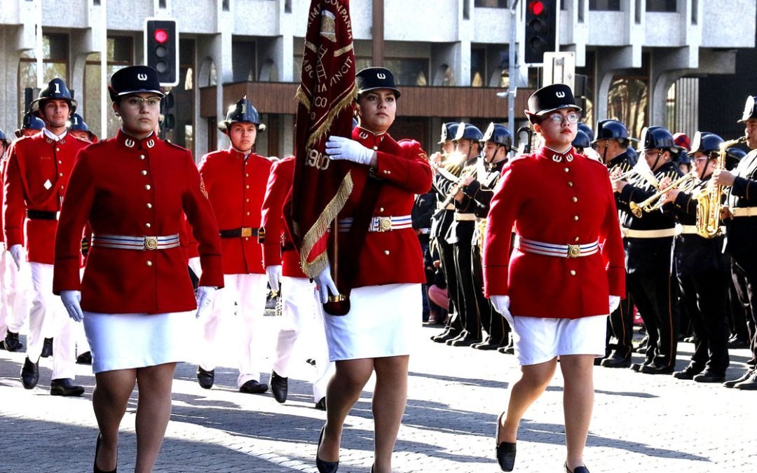 Cuerpo de Bomberos de Temuco celebra el Día Nacional del Bombero con cuenta pública, desfile y un profundo repaso a su historia
