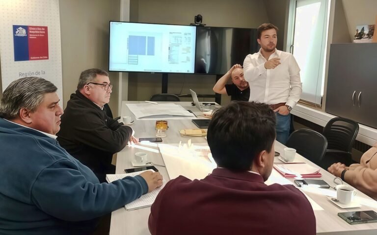Inician proceso de diseño del nuevo cuartel de la Octava Compañía de Bomberos de Temuco
